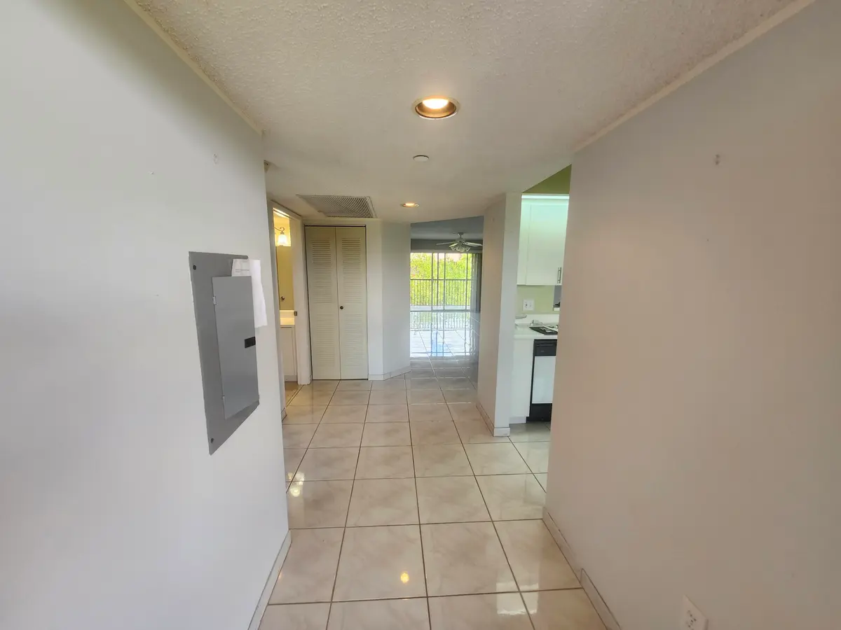 601 SW 142nd Avenue 413 Q, Pembroke Pines, FL – photo 6
