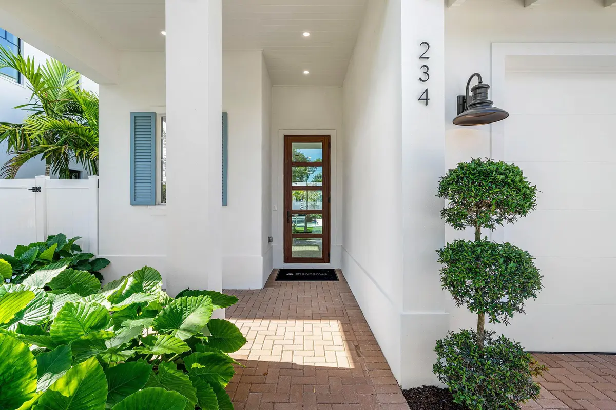 exterior front at 234 NE 12th Street, Delray Beach