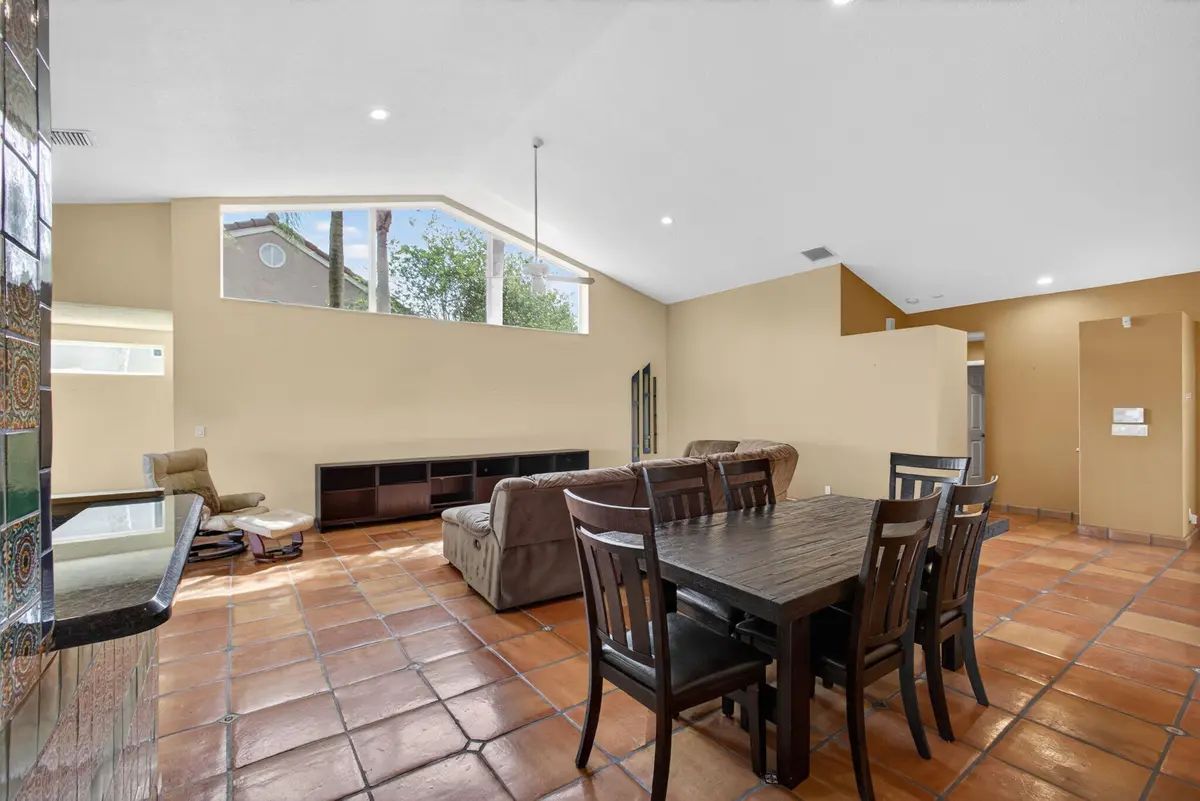 Dining Area/Great Room at 1404 Mahogany Place, Palm Beach Gardens