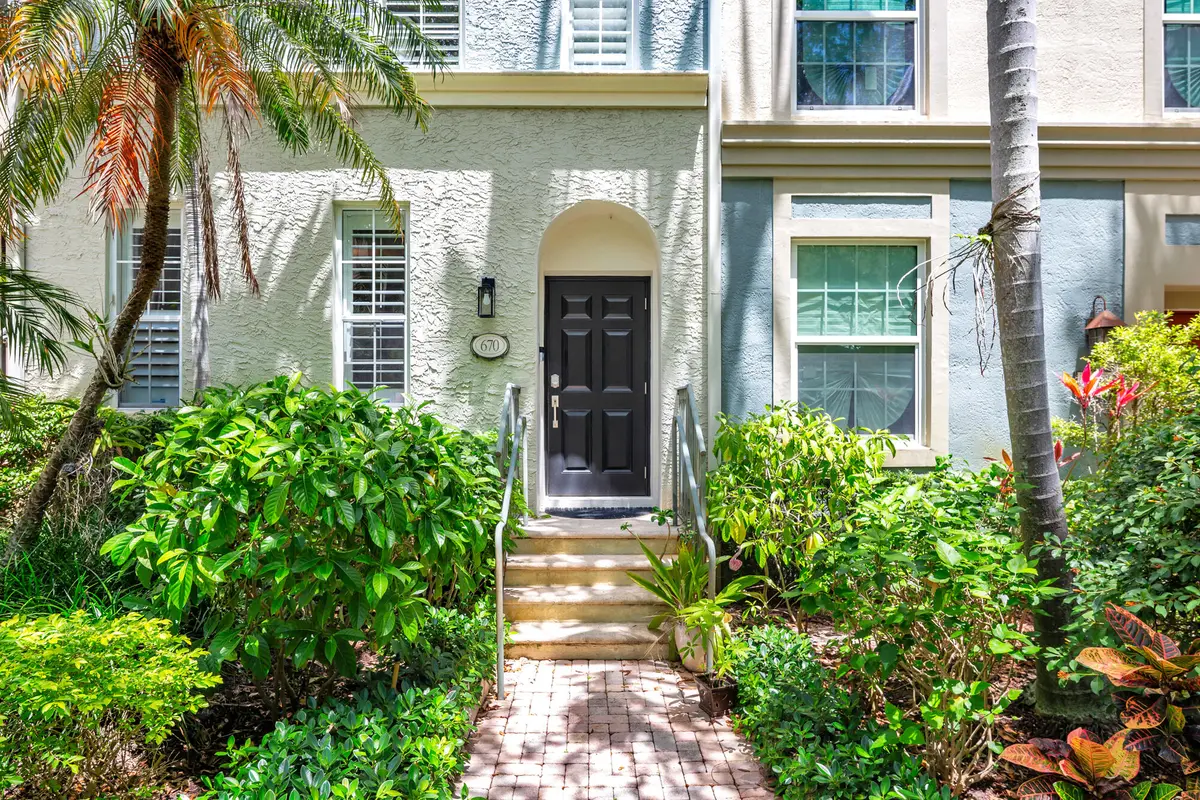 low-5 at 670 Fern Street, West Palm Beach