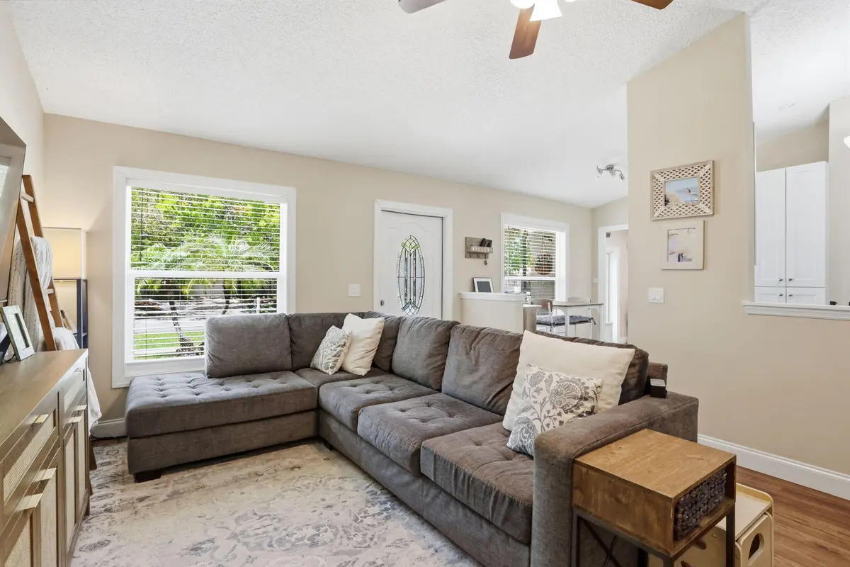 8-web-or-mls-0E2A6407 at 1392 Thornridge Lane, Royal Palm Beach