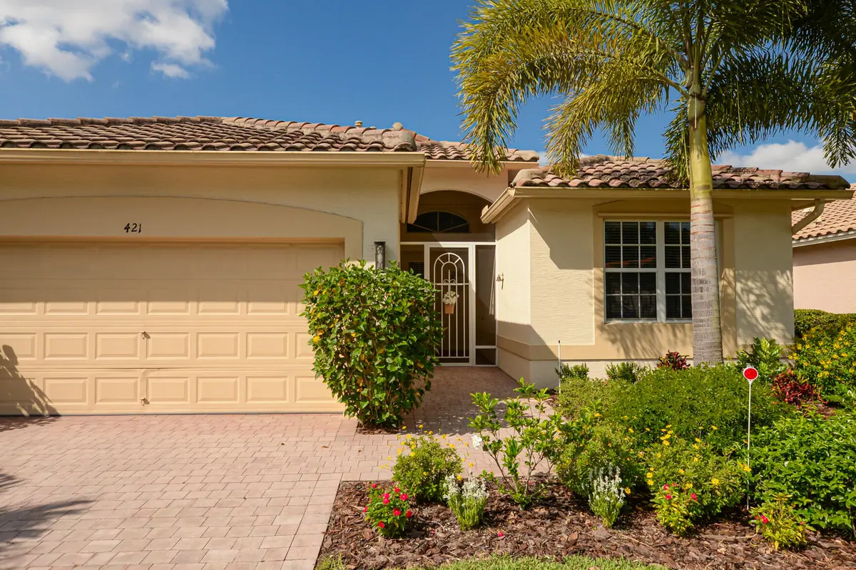 Front at 421 NW Sunview Way, Port St. Lucie
