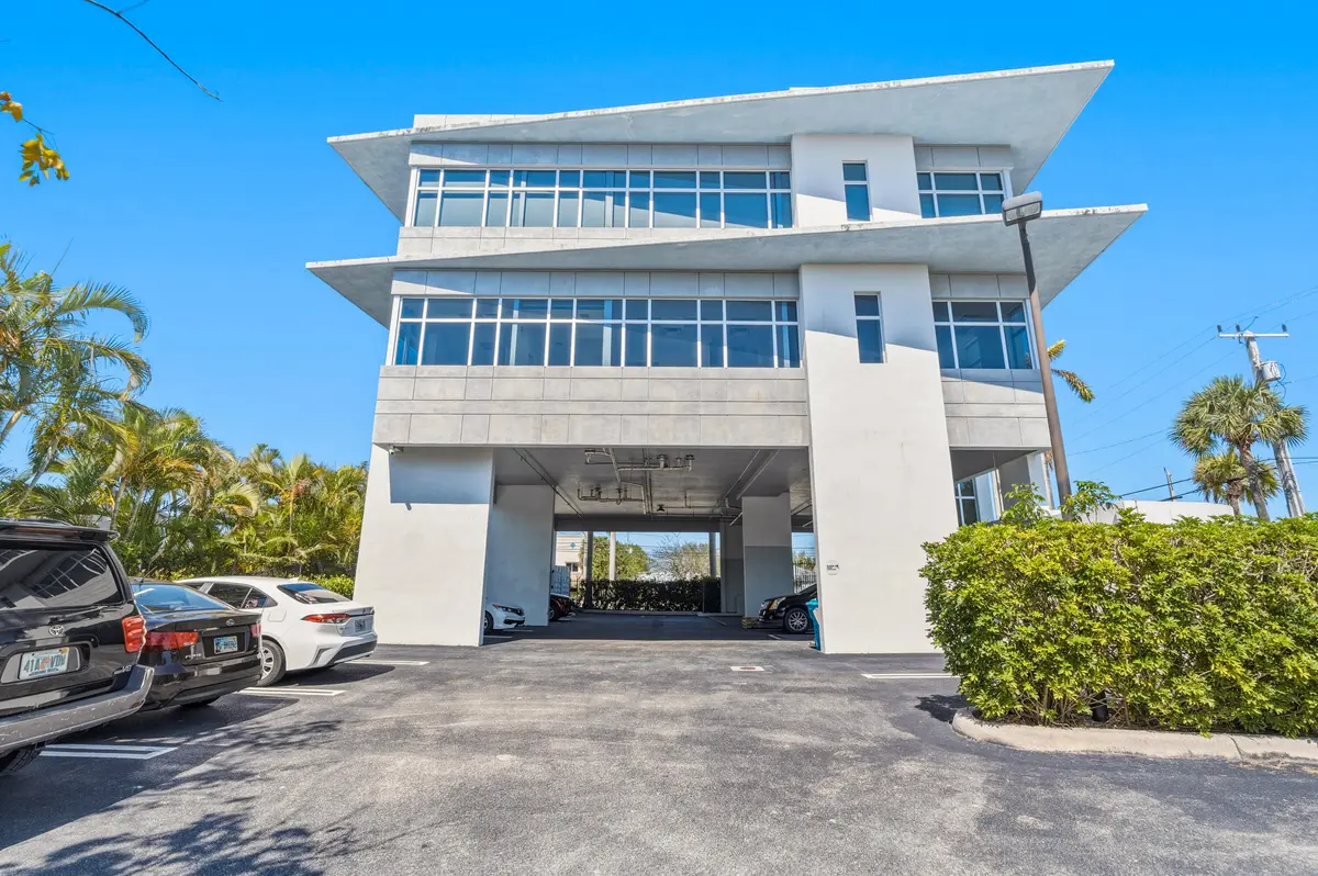 DSC09528 at 3330 N Federal Highway, Boynton Beach
