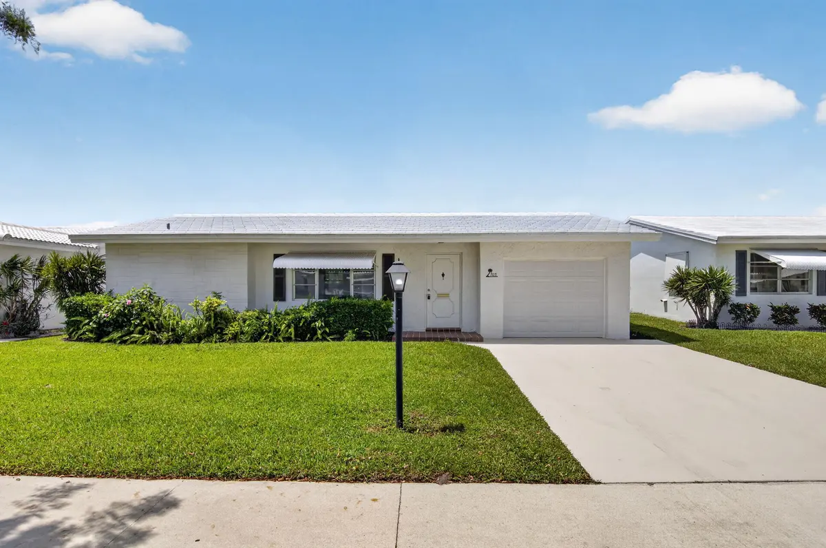 1-web-or-mls-DSC_5101 at 703 SW 18th Street, Boynton Beach