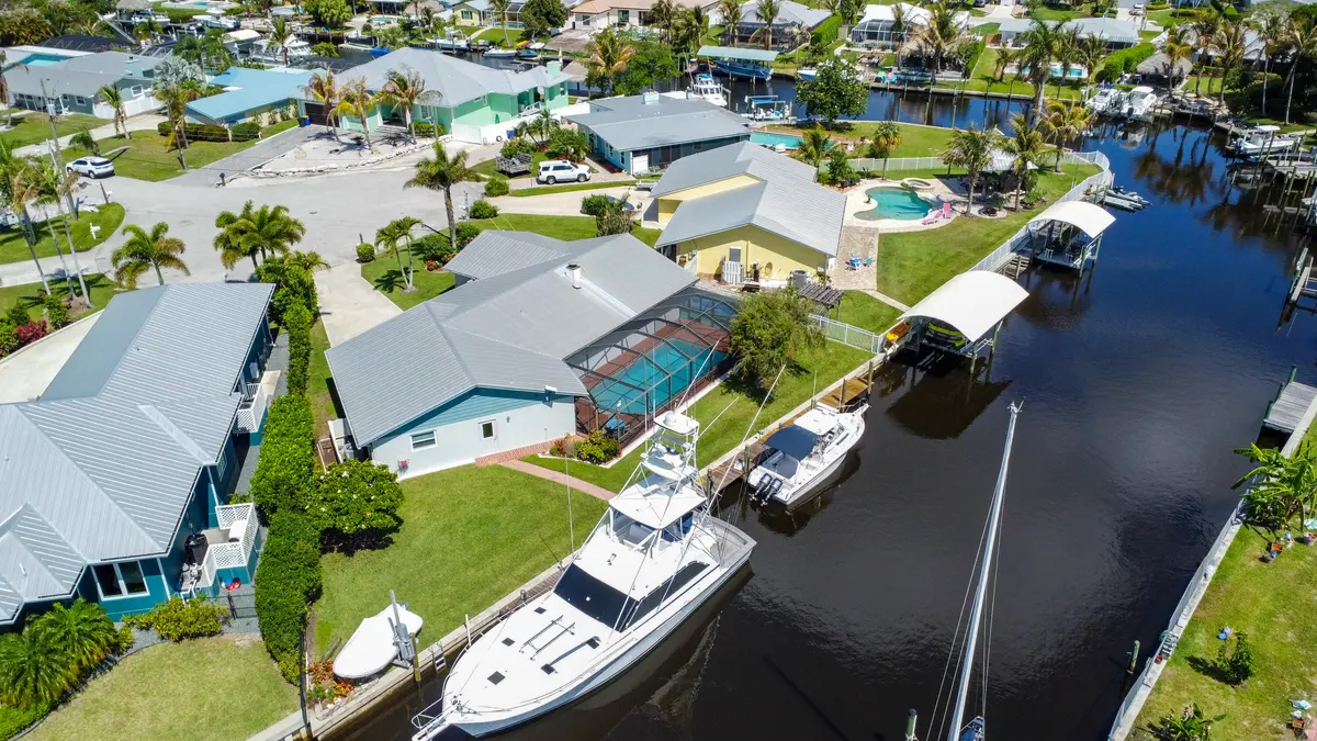 1360 SW Albatross Way at 1360 SW Albatross Way, Palm City