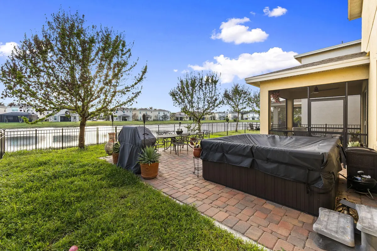 1962 NW Cataluna Circle, Port St. Lucie, FL – photo 8