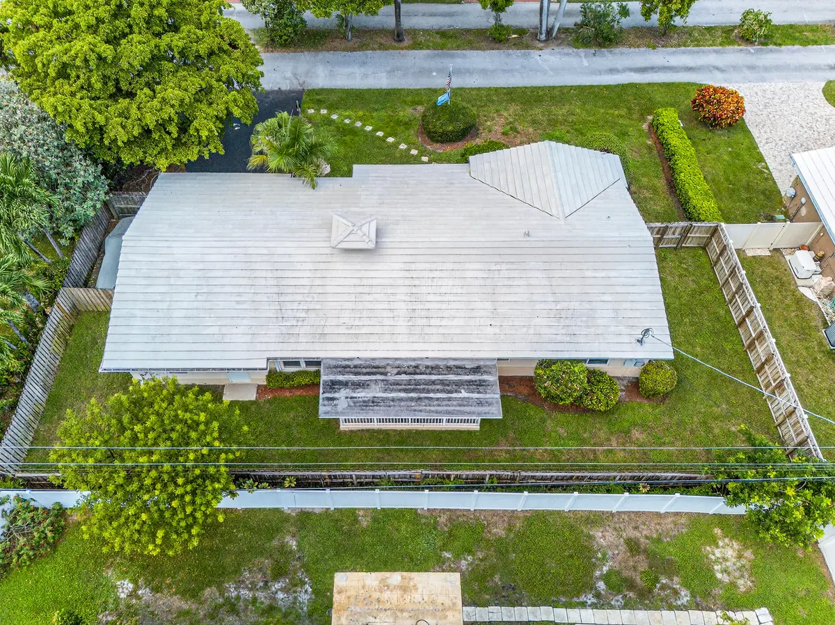 balistreri-3 at 2750 SE 3rd Street, Pompano Beach