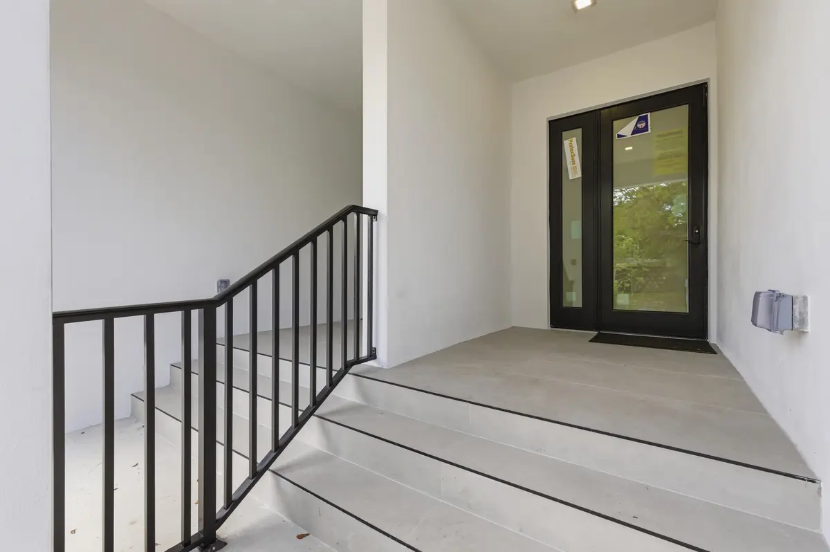 821 SW 1st Street, Fort Lauderdale, FL – photo 6