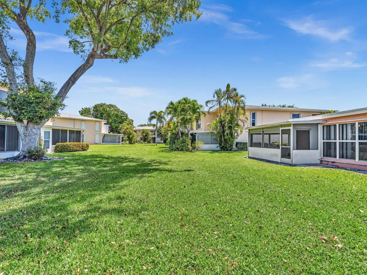 Lovely Greenbelt Views at 1610 NW 18th Avenue 96d, Delray Beach