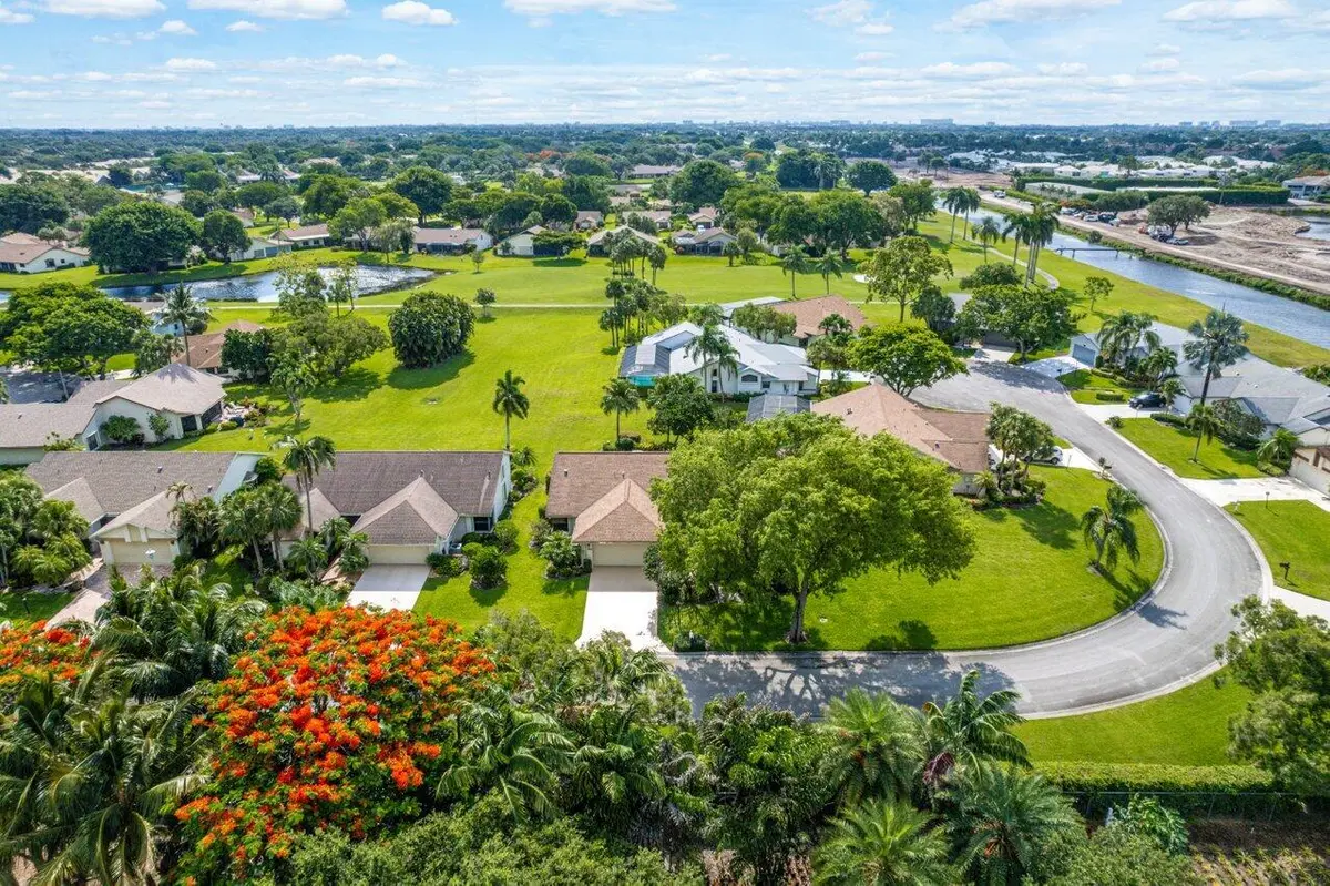 Estate Section at 5692 Willow Creek Lane, Delray Beach
