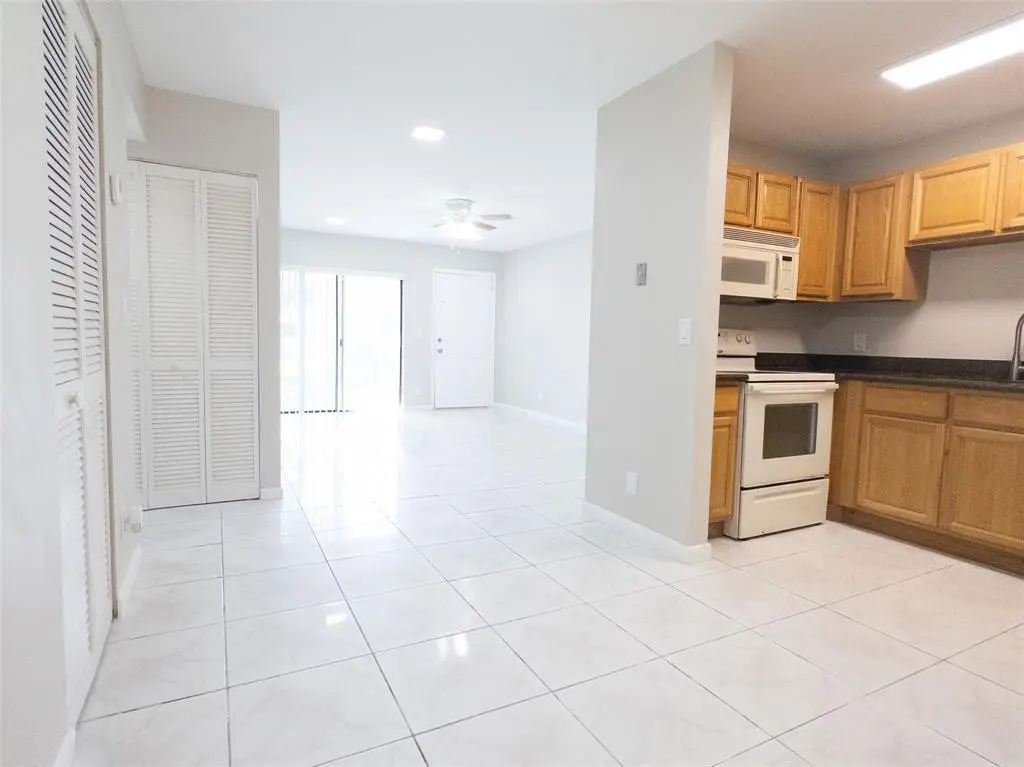 Photo 6 at 3256 NW 104th Avenue 115c, Coral Springs
