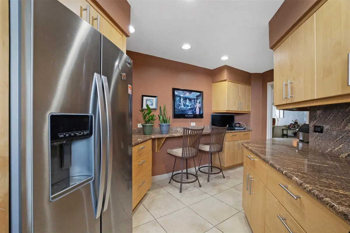 Photo 4 at 333 Sunset Drive 503, Fort Lauderdale