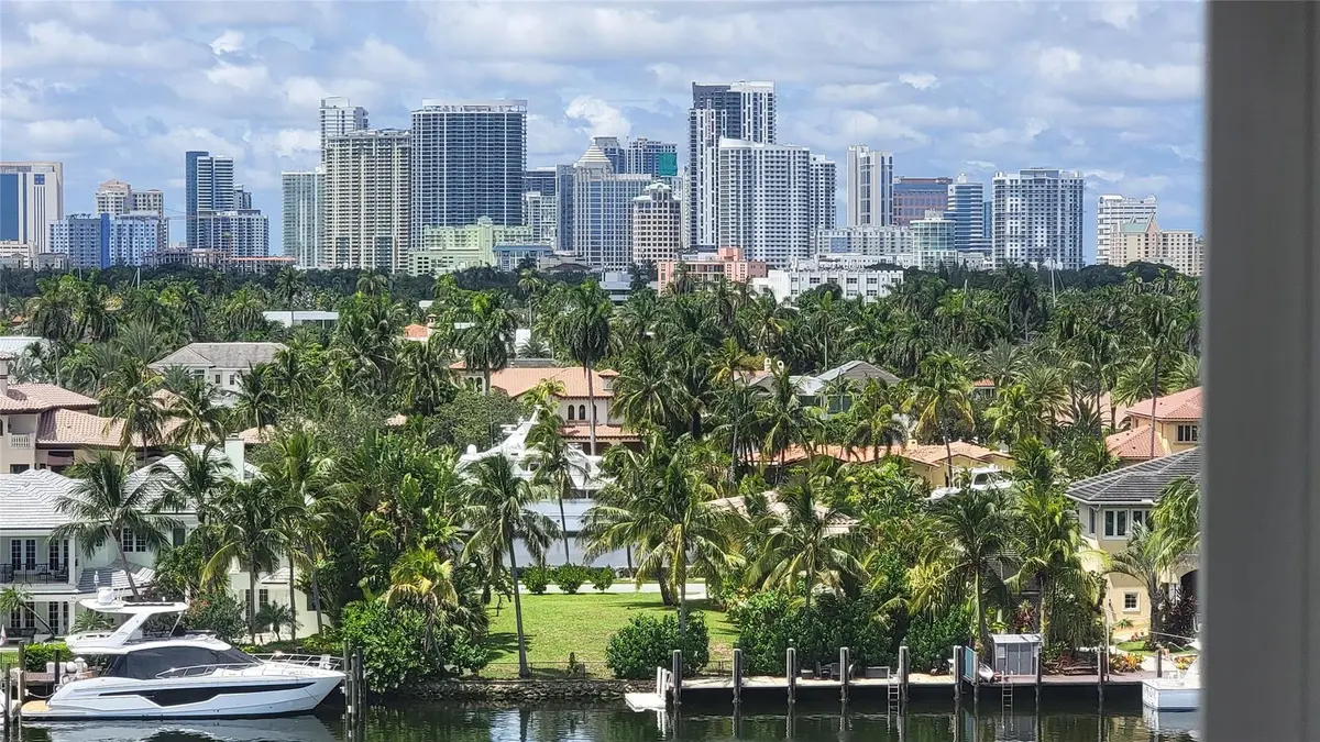 Kitchen Sink View at 333 Sunset Drive 503, Fort Lauderdale