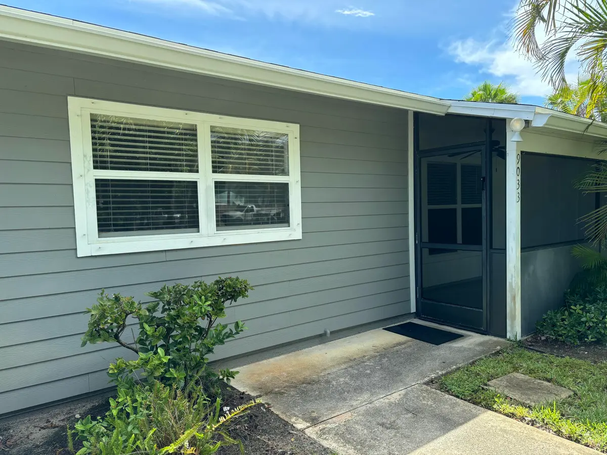 Front View at 9033 SE Hobe Ridge Avenue, Hobe Sound