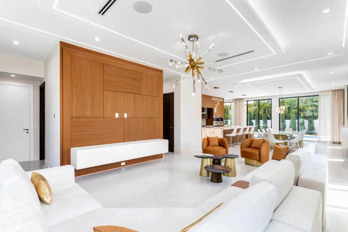 LIVING_ANGLE_2_EB at 310 NE 2nd Street, Boca Raton