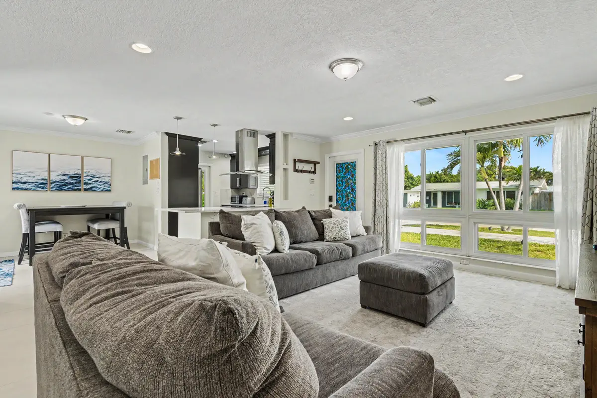 2770-5 at 2770 NE 53rd Street, Lighthouse Point
