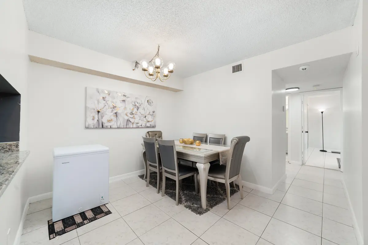 DSC0614 at 3095 N Oakland Forest Drive 101, Oakland Park