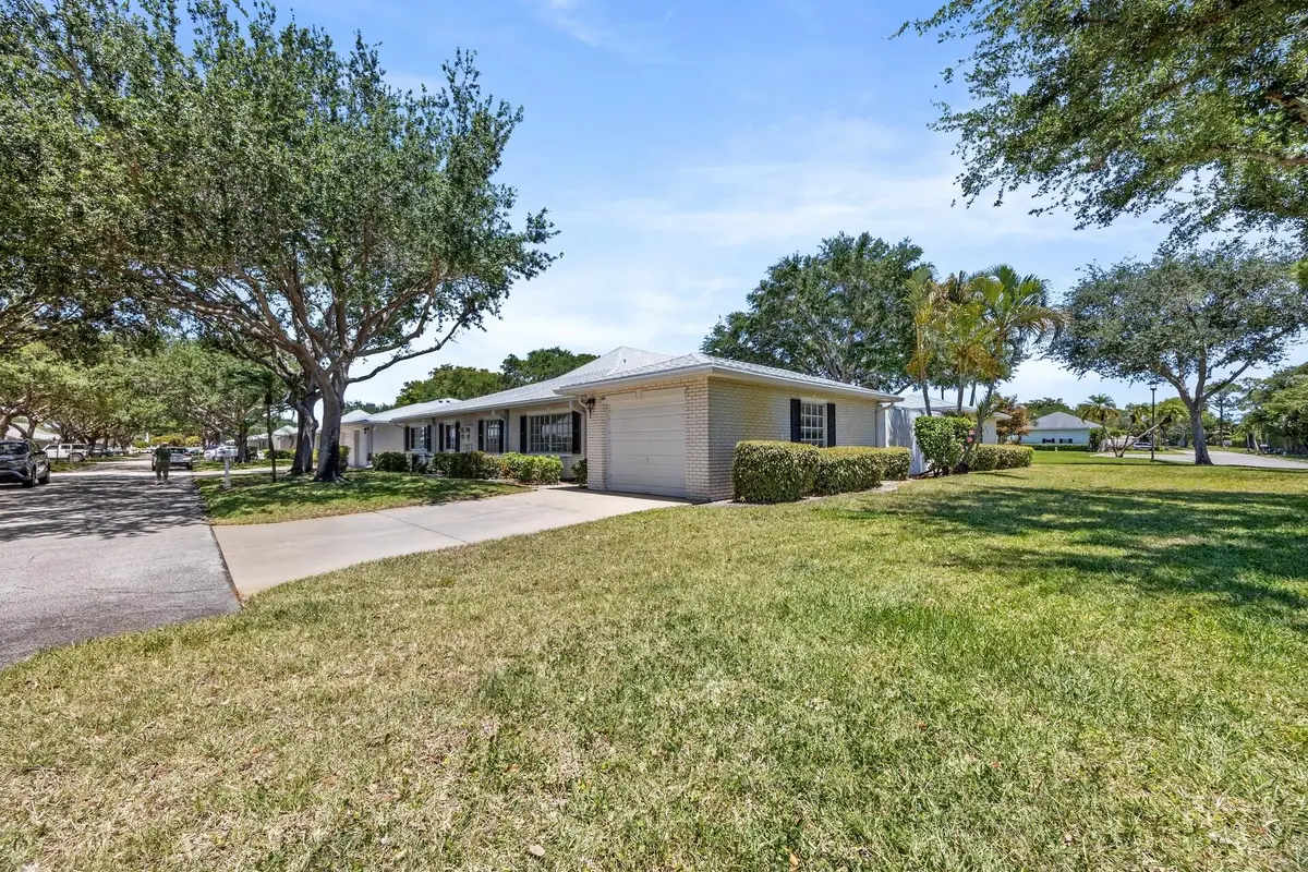 Front at 10168 43rd Trail 318, Boynton Beach