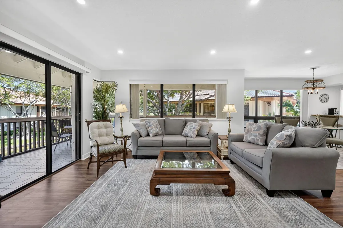 32-web-or-mls-_MLP7386 at 368 Brackenwood Circle, Palm Beach Gardens