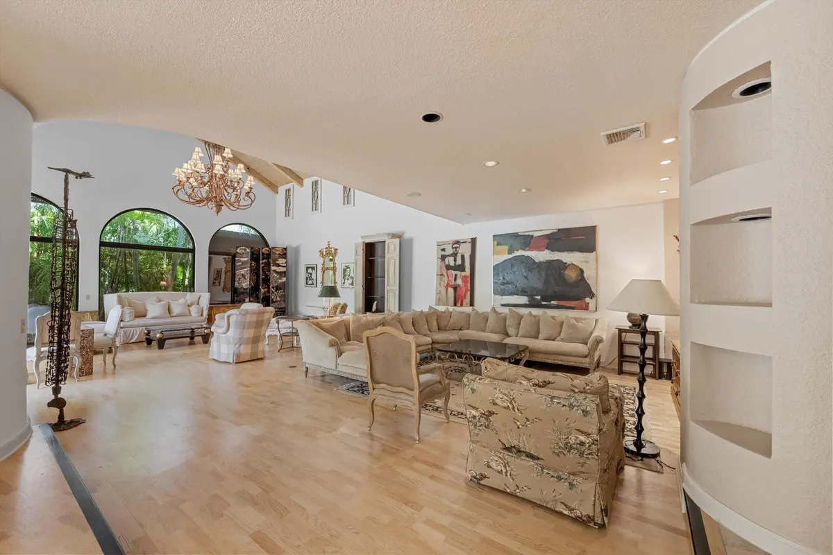 Living Room at 23 Sloans Curve Drive, Palm Beach