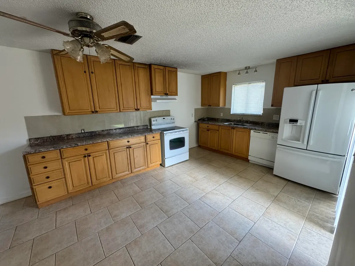 IMG_1193 at 4664 Cherry Road, West Palm Beach