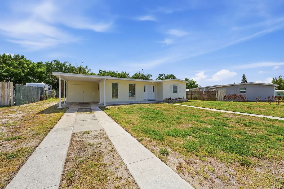 03_dsc04704 at 215 SE Airoso Boulevard, Port St. Lucie