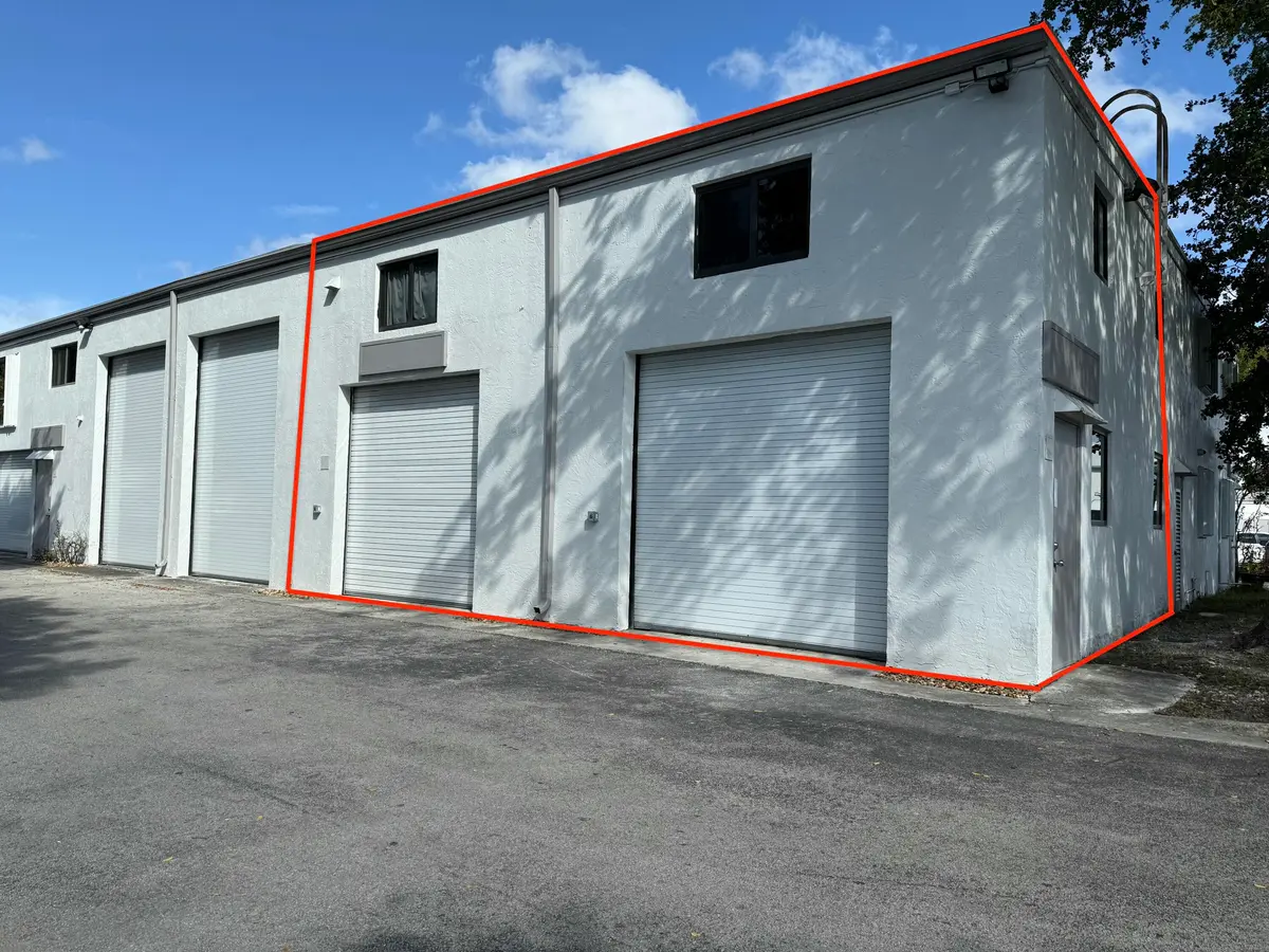 REDLINED CORNER at 1777 Blount Road 515, Pompano Beach