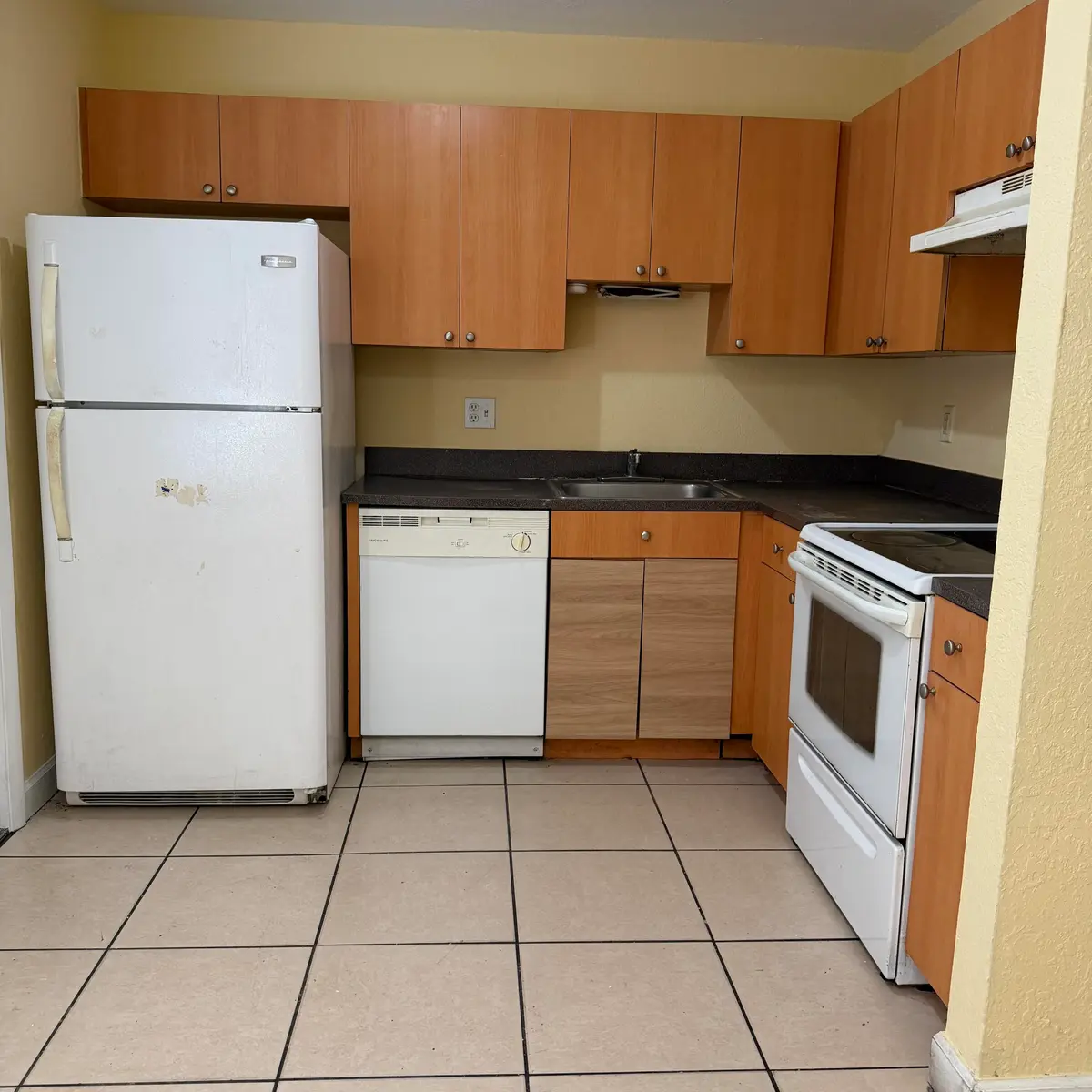 kitchen at 4700 NW 9th Court 4700, Plantation