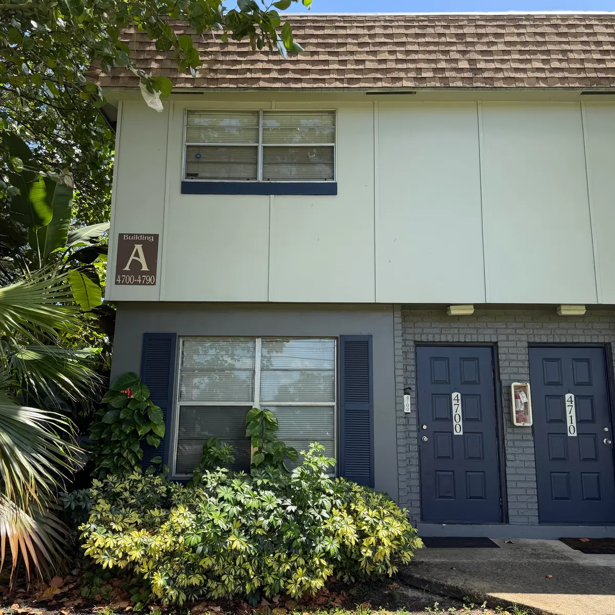 outside build 2 at 4700 NW 9th Court 4700, Plantation