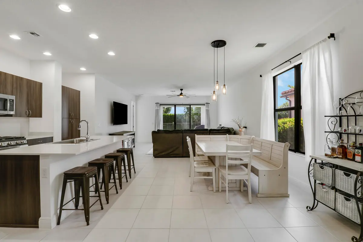 Dining Area at 4919 Coquina Place, Westlake