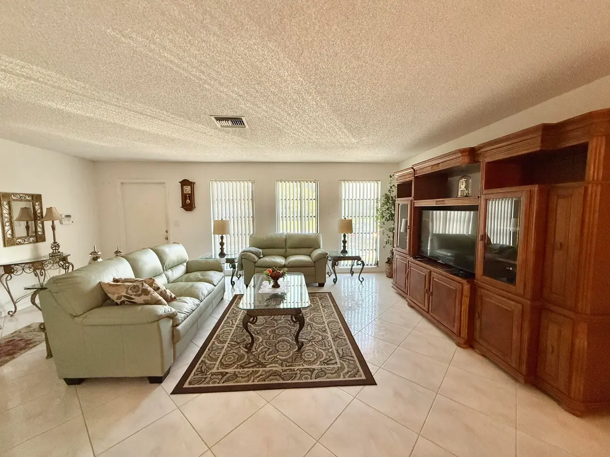 Living room at 6431 Hitchin Post Way, Delray Beach