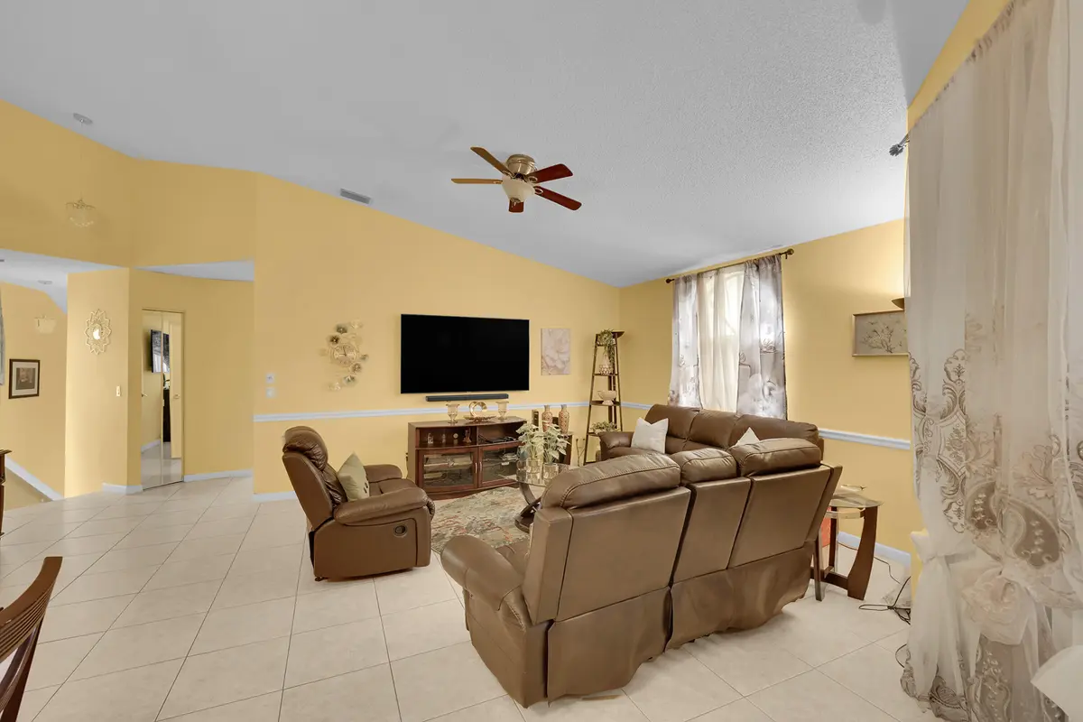 08_1 (17) at 5379 Verona Drive H, Boynton Beach