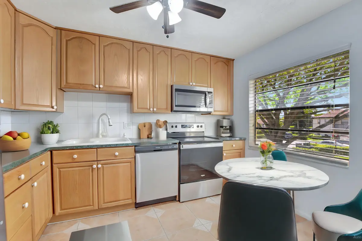 Arriba.Kitchen.S at 21864 Arriba Real 3d, Boca Raton