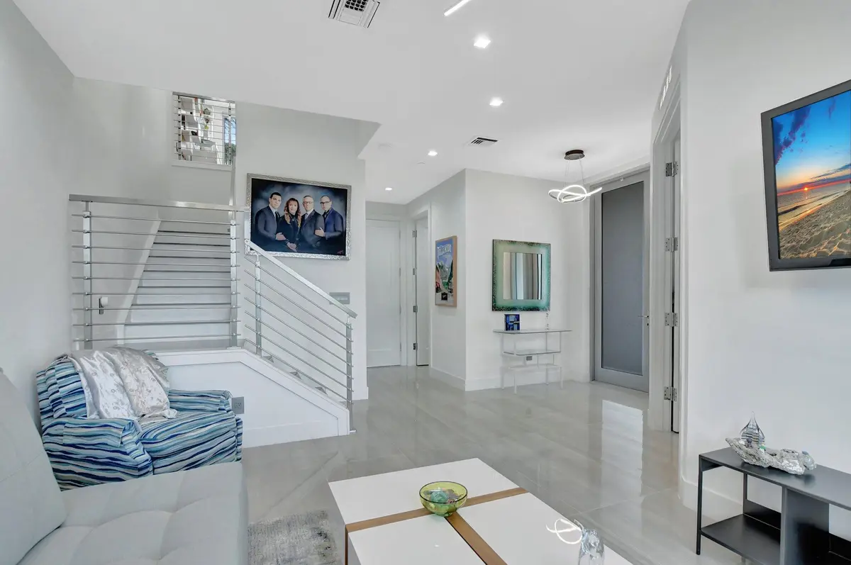 10-web-or-mls-DSC_0216 at 4240 NW 17th Avenue, Boca Raton