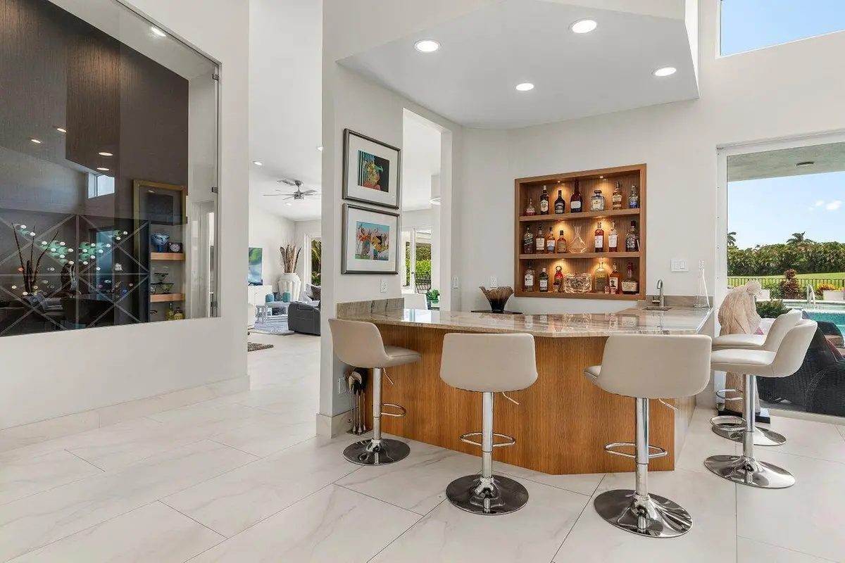 Wet bar at 11164 Boca Woods Lane, Boca Raton