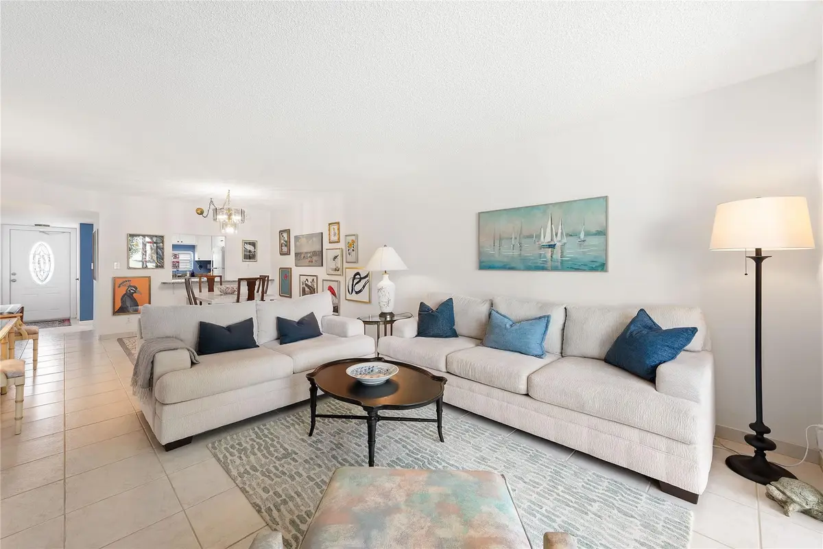 Photo 1 at 9420 S Hollybrook Lake Drive 109, Pembroke Pines