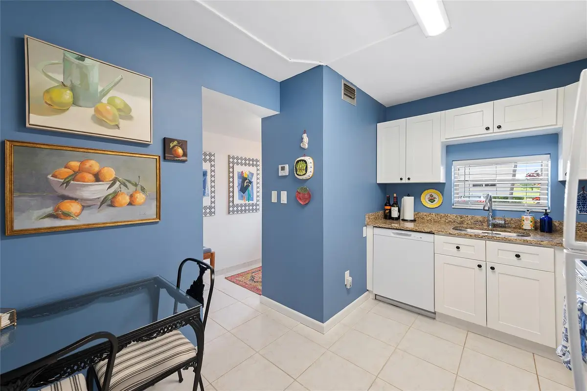 Photo 8 at 9420 S Hollybrook Lake Drive 109, Pembroke Pines