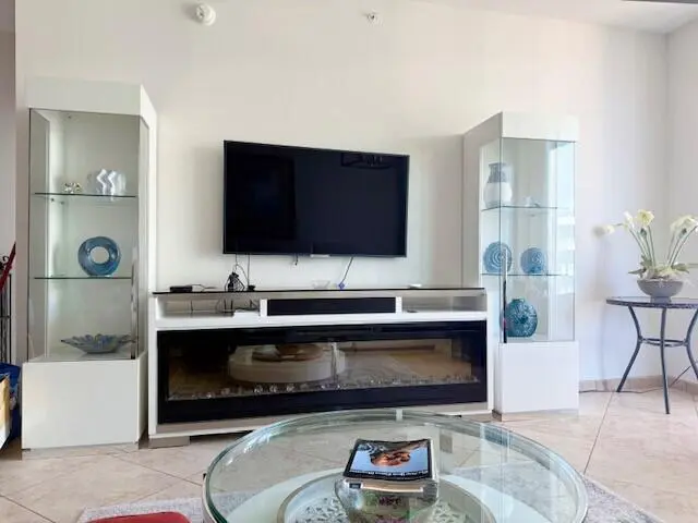 living room with tv cable included at 625 Casa Loma Boulevard Lower Penthouse 9 Unit 1509, Boynton Beach