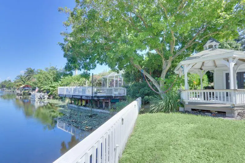 hamric.water3 at 1808 N 17th Ave Avenue, Lake Worth Beach