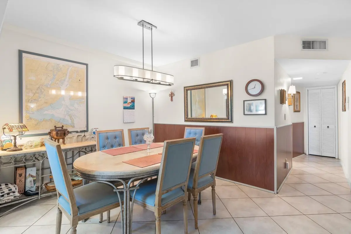 Photo 6 at 100 SE 6th Avenue 304, Pompano Beach