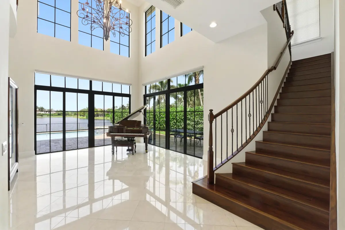 8289 Emerald Ave042 at 8289 Emerald Avenue, Parkland