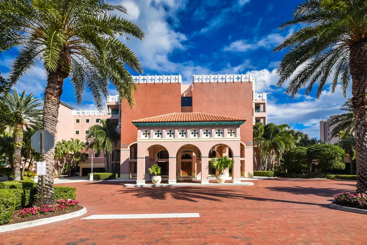 Building at 120 SE 5th Avenue 321, Boca Raton