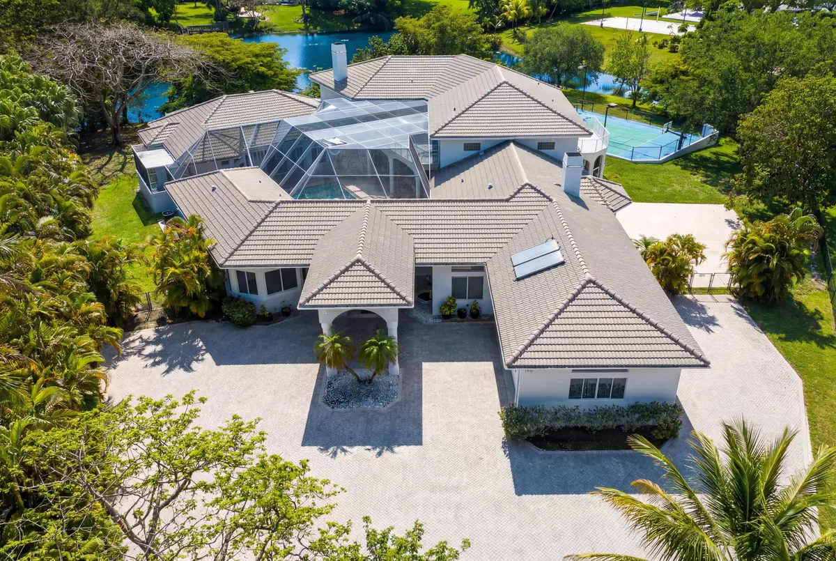 hf_20260422_151415_0635c31f-45a3-46b8-88 at 4010 NW 100th Avenue, Coral Springs