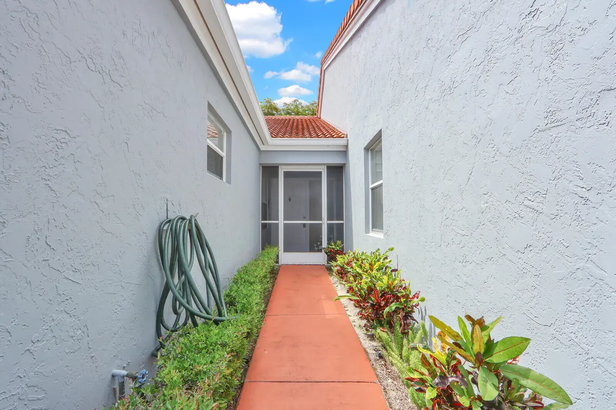 Front Entry at 9904 Summerbrook Terrace B, Boynton Beach