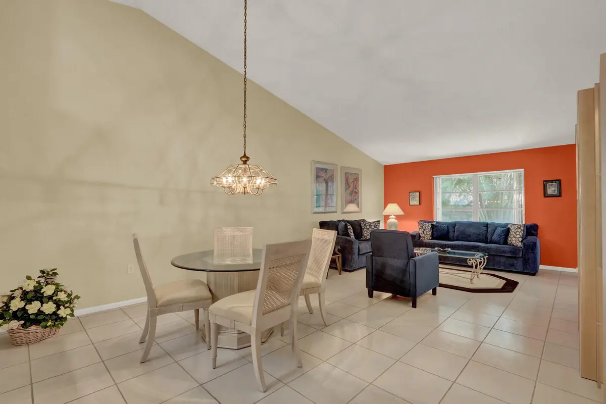 Living/Dining at 9904 Summerbrook Terrace B, Boynton Beach