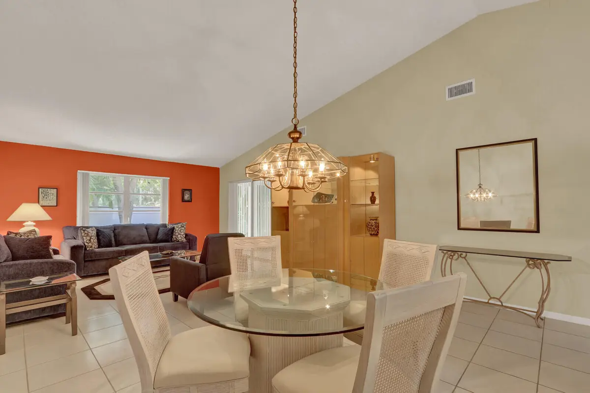 Dining Area at 9904 Summerbrook Terrace B, Boynton Beach