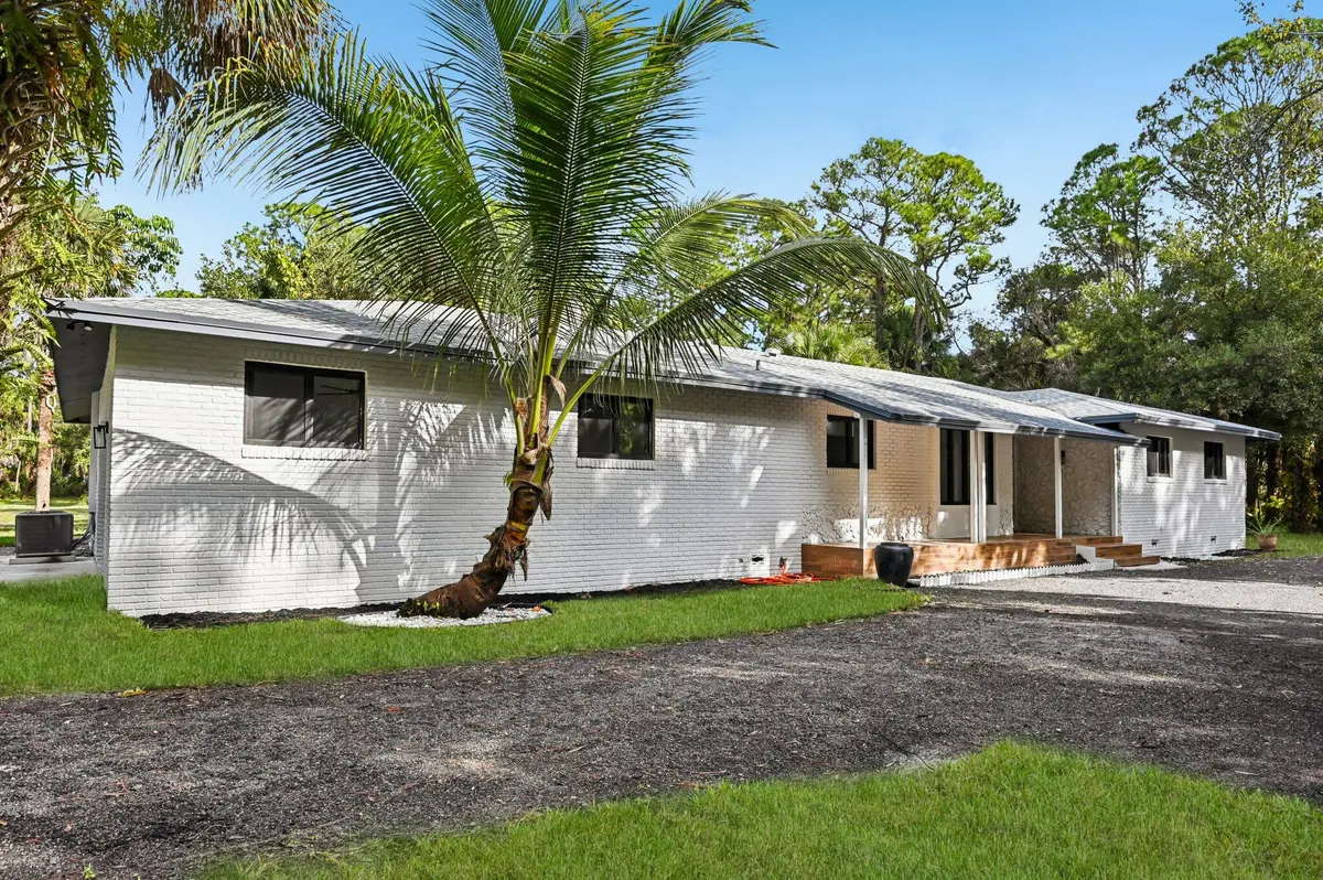 Side at 5225 SW Ludlum Street, Palm City
