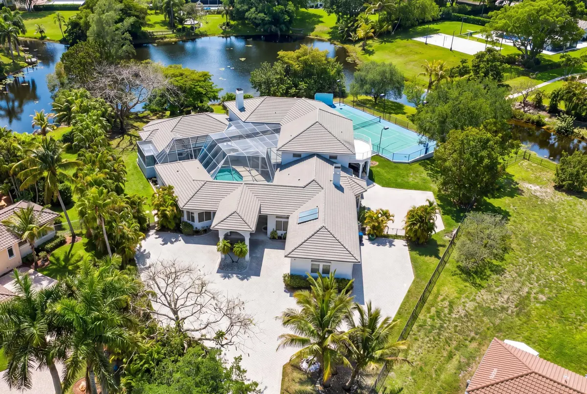 hf_20260422_185127_f6008bc5-3a96-4022-93 at 4010 NW 100th Avenue, Coral Springs