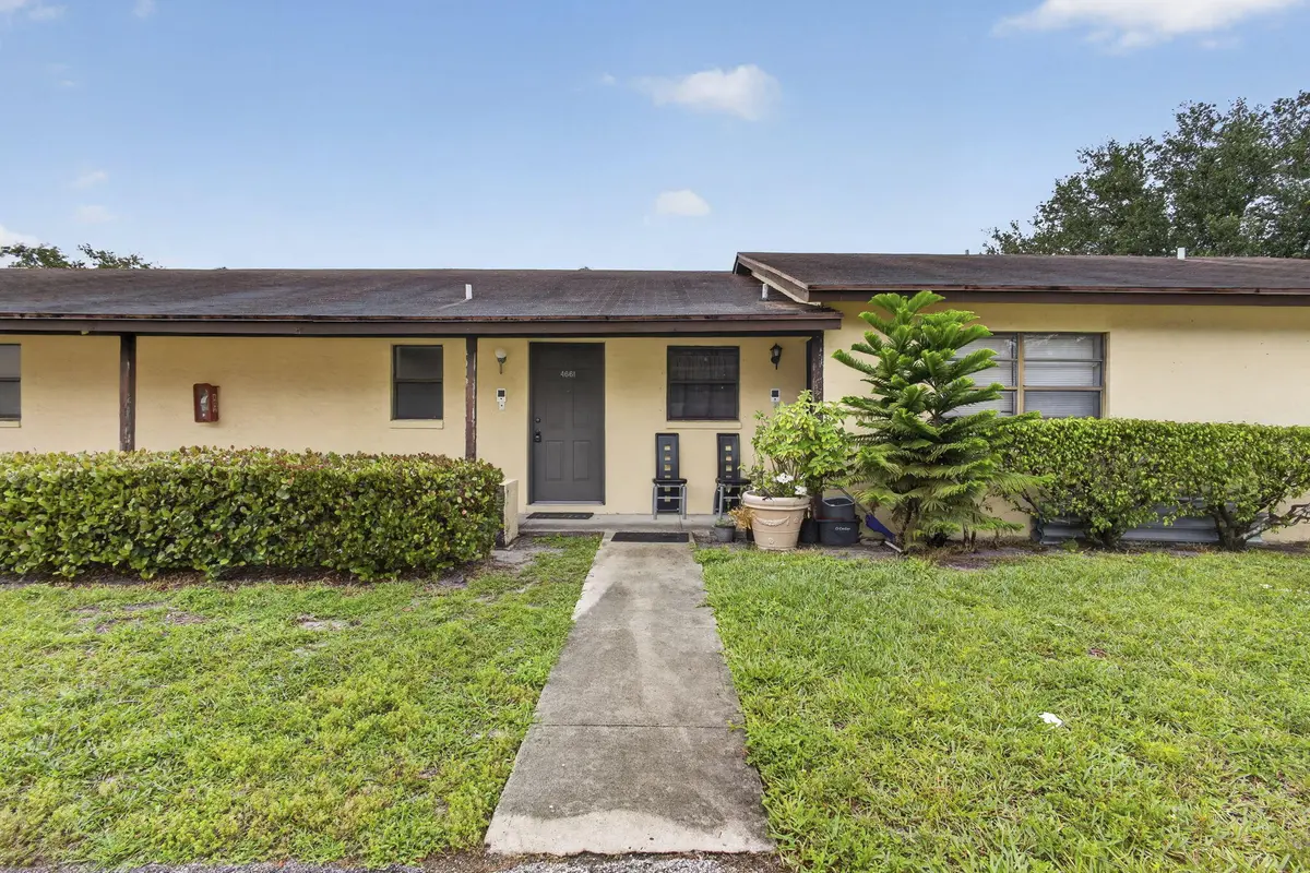 1-web-or-mls-BS1A3614 at 4661 Perth Road, West Palm Beach