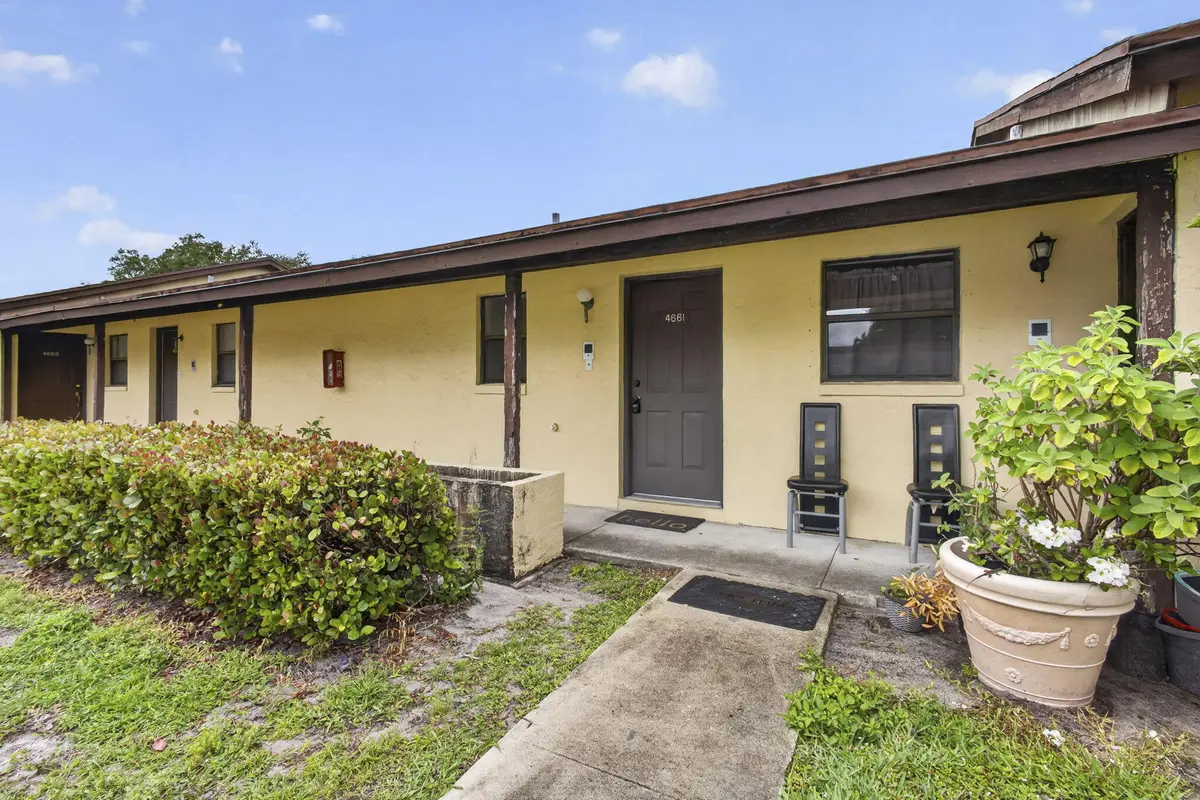 3-web-or-mls-BS1A3619 at 4661 Perth Road, West Palm Beach